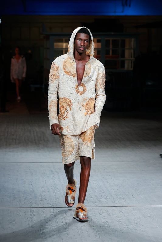 The CREASE ME HOODED SHORTS-SET